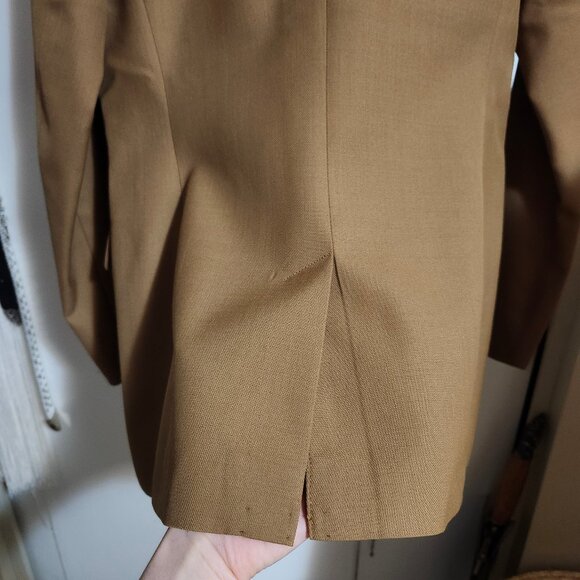 Tan Banana Republic Blazer Jacket with Gold Buttons - Picture 7 of 11
